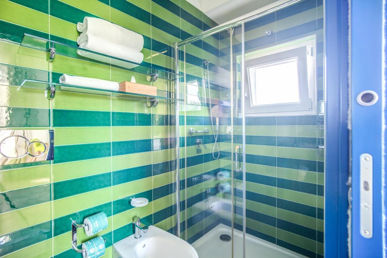 Deluxe Double or Twin Room with Sea View,1225582601:JPEG